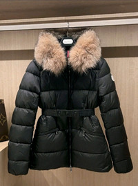 New Moncler down winter short coat size 2 manteau hiver