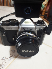 Nikon FE2 Camera/Tamron Zoom 23A/Vivitar 3700 Flash