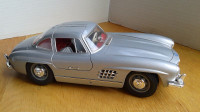 RARE1954 Mercedes 300 SL Gullwing by Burago Bburago - 1/18 Scale