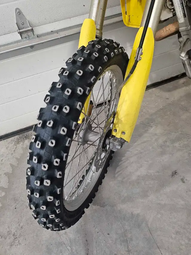 2015 suzuki RMZ450 in Dirt Bikes & Motocross in Winnipeg - Image 7