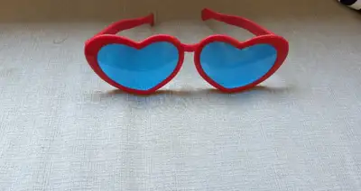 Red Heart Sunglasses (Large Clown Size), View more