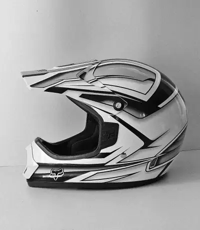FOX Racing Helmet Size 57-58 CM Medium . Great Condition.