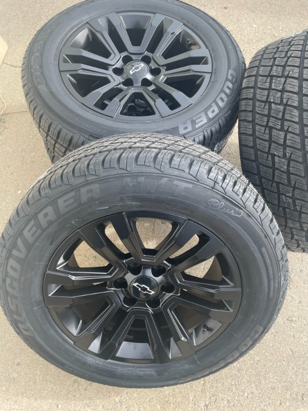 20in 2022 Chevy Tahoe GMC Yukon 20" rims and allseason tires Tires