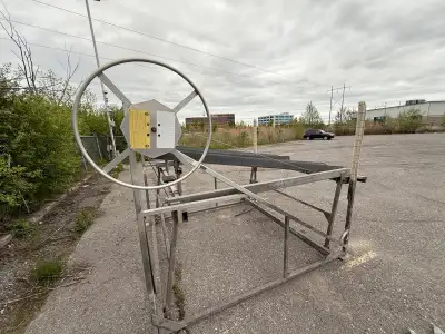 Naylor boat and JetSki lift. 1800ibs Was used to lift two JetSkis. Can be used to lift a boat and sm...
