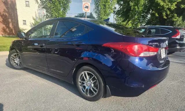 For Sale: Hyundai Elantra – Great Condition! in Cars & Trucks in City of Montréal - Image 4