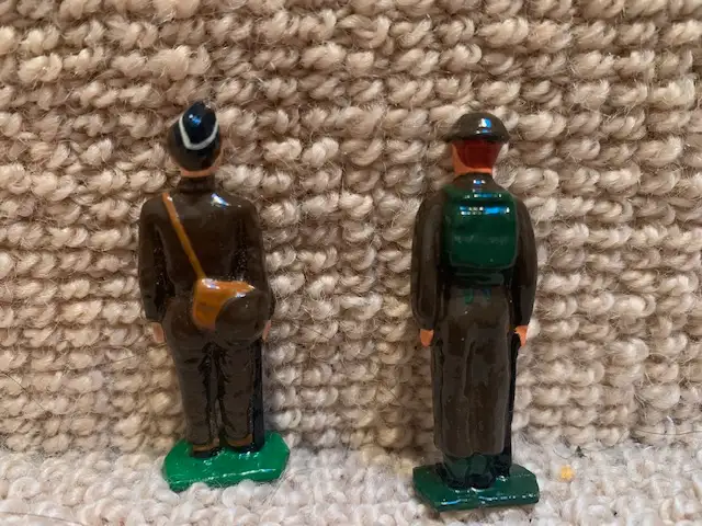 Metal Painted Soldier (pictured on left)63234604105475121