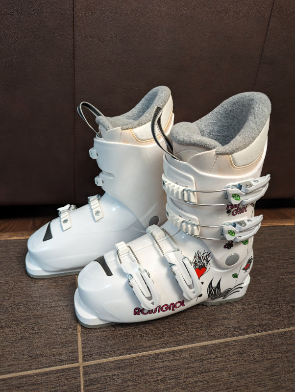 Rossignol Fun Girl Ski Boots 235mm and 245mm (like new) in Ski in Mississauga / Peel Region - Image 2