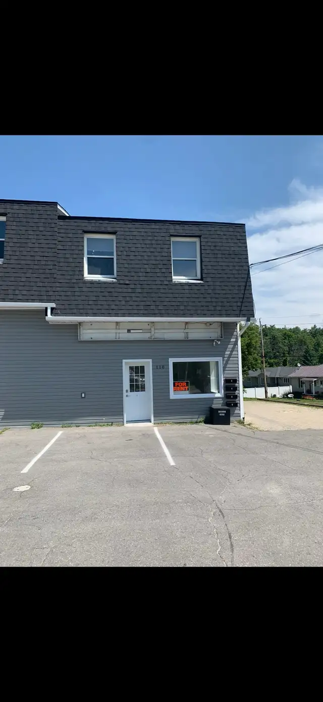 Retail Space in Arnprior for Rent