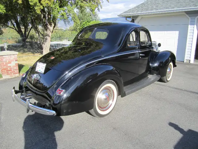 1940 Ford Deluxe Coupe with Columbia Overdrive in Classic Cars in Penticton - Image 5