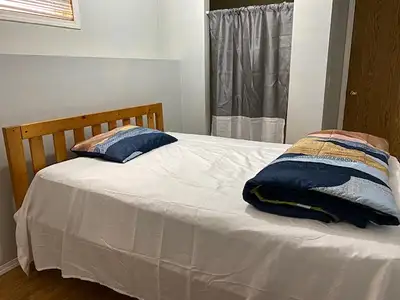 Room for rent in Near YYC airport