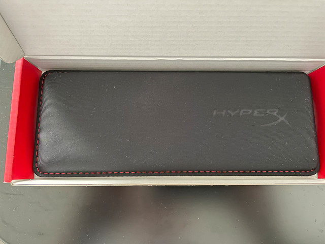 HyperX Wrist Rest in Mice, Keyboards & Webcams in Markham / York Region - Image 2