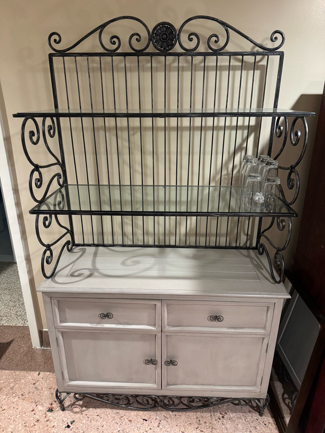 Buffet with Baker’s Rack in Hutches & Display Cabinets in City of Toronto