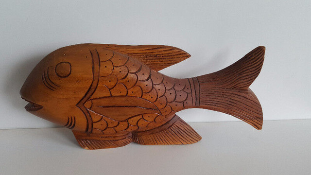 poisson sculpté en bois dans Art et objets de collection  à Longueuil/Rive Sud