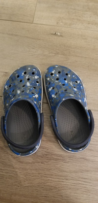 Child crocs 