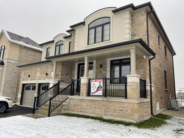 4 Bed 4 Bath House for Rent in Long Term Rentals in Barrie