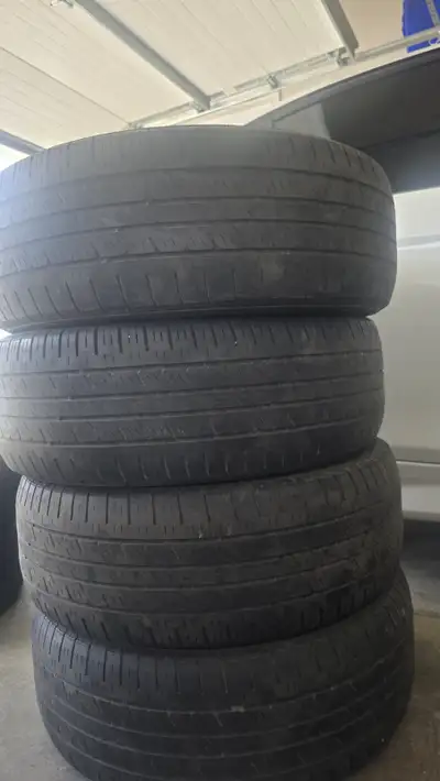225 60 17 kumho tires all seasons