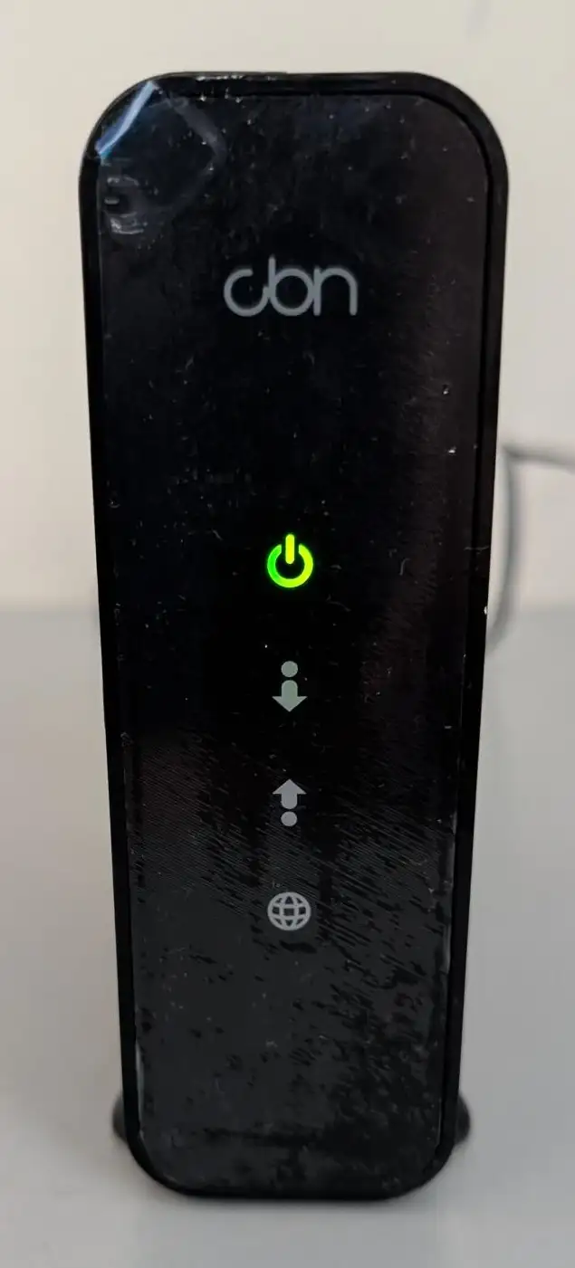 Compal Broadband Networks CD8000 Cable Data Modem in Networking in Belleville - Image 2