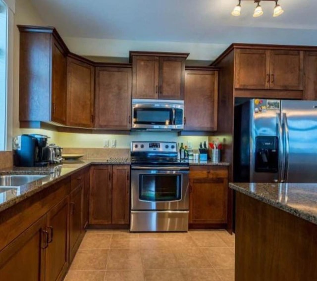 Shared room available for rent Short Term Rentals Kamloops Kijiji