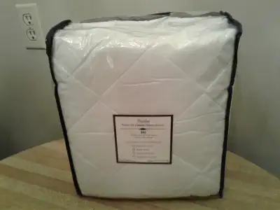Mattress Cover  // Full Double  //   Size 55"x76" Fitted Sheet, View more
