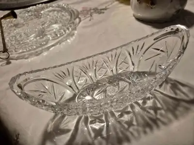 Crystal Pinwheel oval serving boat, View more