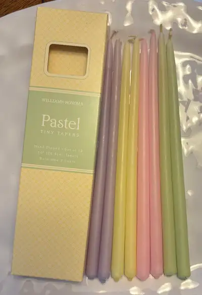 ✨✨Williams Sonoma Pastel Tiny Tapers Set of 8, View more
