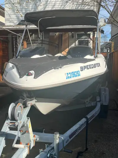 2000 Sea-Doo Speedster Jet Boat (16 feet, 5 seats)– Well Maintained & Fully Equipped, $9500.00 This...