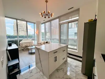 Stunning 2 bed/2 bathCondo w/ Huge Terrace – $3200
