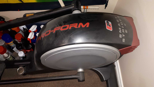 Proform smart strider elliptical machine in Exercise Equipment in Peterborough - Image 2