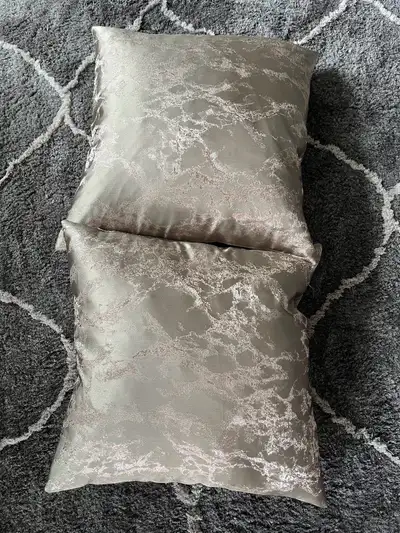 Throw pillows , View more