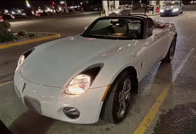 2007 Pontiac Solstice Mint condition! 106,000km New rubber Needs nothing other then a new owner!