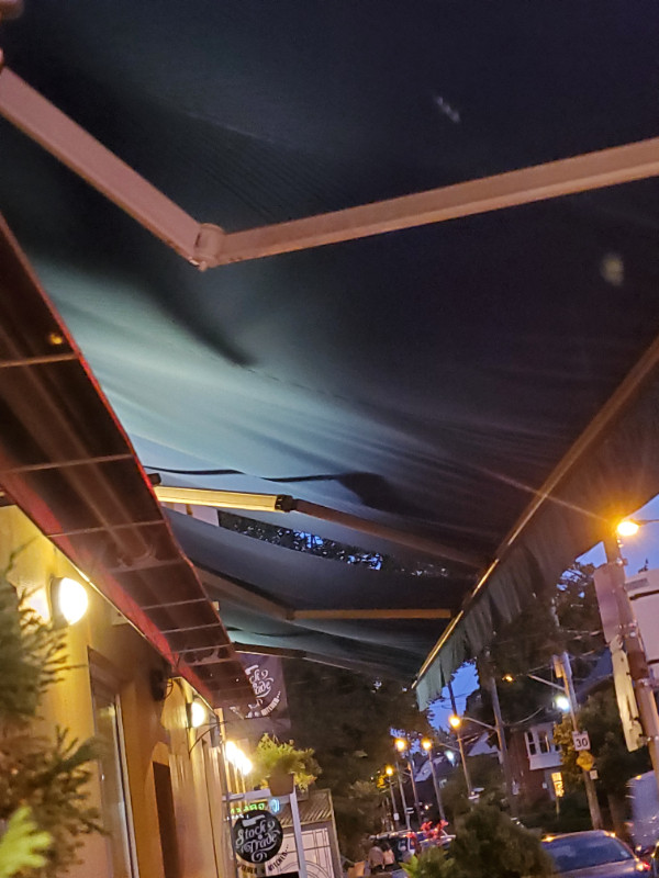 28 foot Commercial patio awning - in Roofing in City of Toronto - Image 2