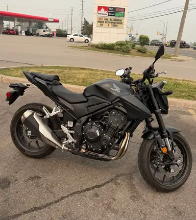 Selling my 2024 Honda CB500F in excellent, like-new condition. Purchased brand new from the dealer a...