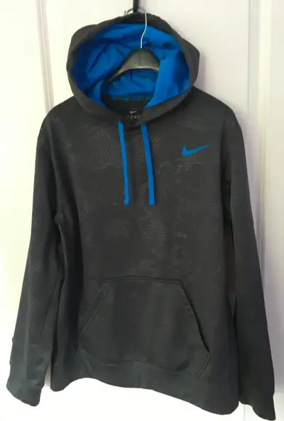 NIKE THERMA-FIT HOODIE (L), View more