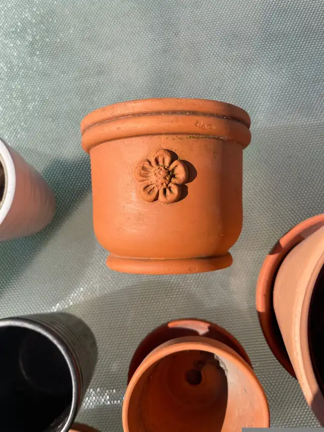 Pots for flowers   in Outdoor Décor in Windsor Region - Image 5