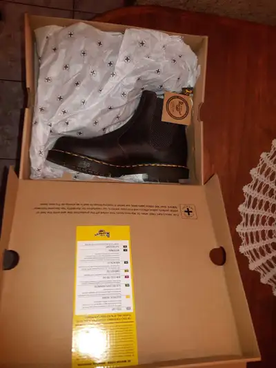 Dr. Martens 2976 Chelsea Boots (New BNIB), View more