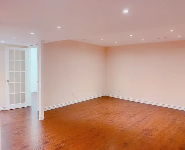Milton Beautiful Basement for Rental (For single & young couple) in Long Term Rentals in Oakville / Halton Region - Image 8