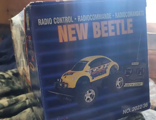R/C BAJA BEETLE in Toys & Games in Owen Sound - Image 5