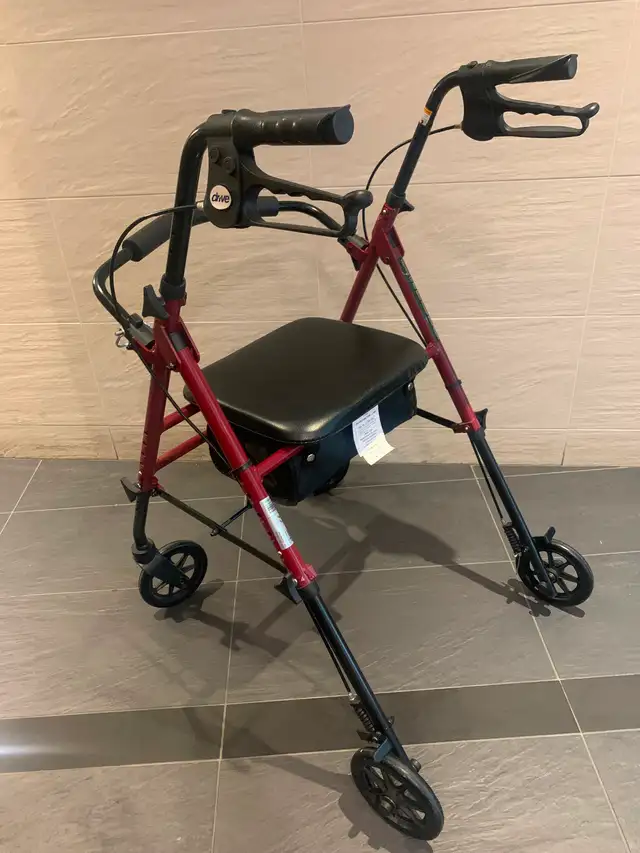 4 Wheel seated Walker