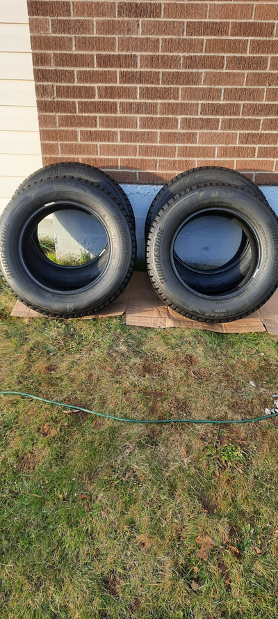 I have for sale an excellent set of High Quality 195/65R/15 Bridgestone Blizzak WS90 winter tires. T...