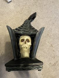 black skull lantern with sound effects 