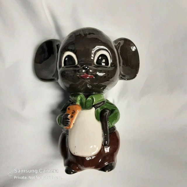 Mid century Porcelain Mouse Parmesan Cheese Shaker  in Arts & Collectibles in Calgary - Image 4