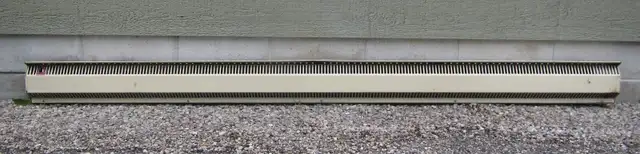 8 foot baseboard heater (operational) in Free Stuff in Muskoka - Image 2