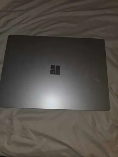Microsoft Surface Laptop 3 – i5 / 8 Go / SSD 256 Go / Tactile , View more