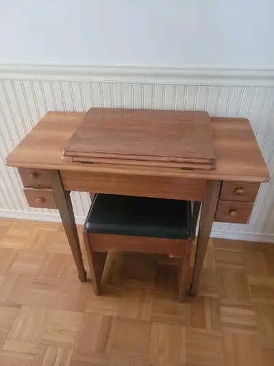Meuble de machine à coudre en bois Avec son banc, View more