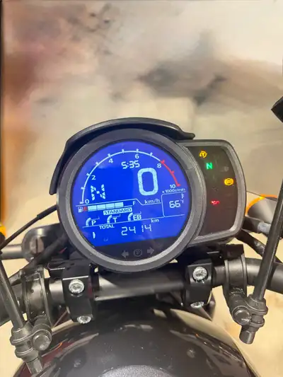 2021 Honda Rebel 1100cc DTC ONLY 2,414 kms. Motorcycle in mint condition, 6 spd automatic transmissi...