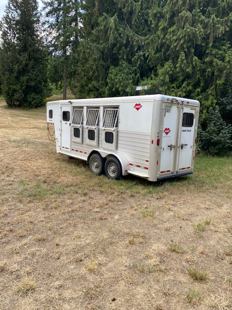2008 Anniversary trailer, Heart Horse Trailer, (angle haul gooseneck). Heart horse trailers are obje...