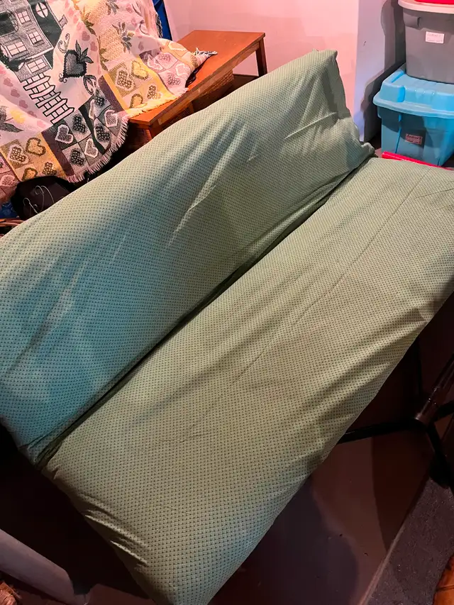 Futon with cover in Couches & Futons in Dartmouth - Image 3