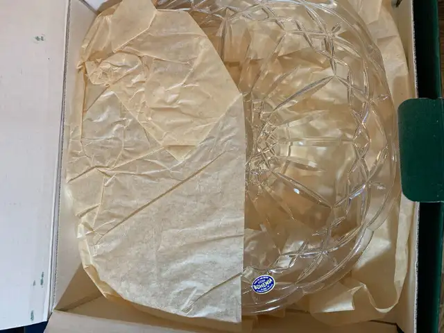 Coronet 12” lead crystal footed cake plate63234628262019123