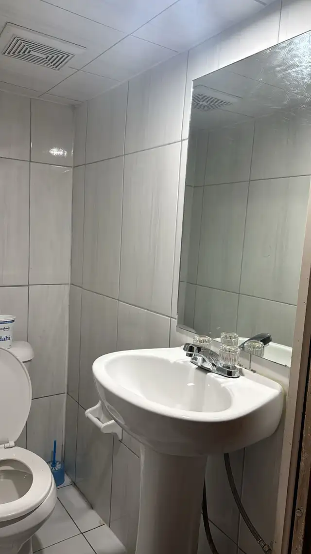 Basement For Rent64860868039170122