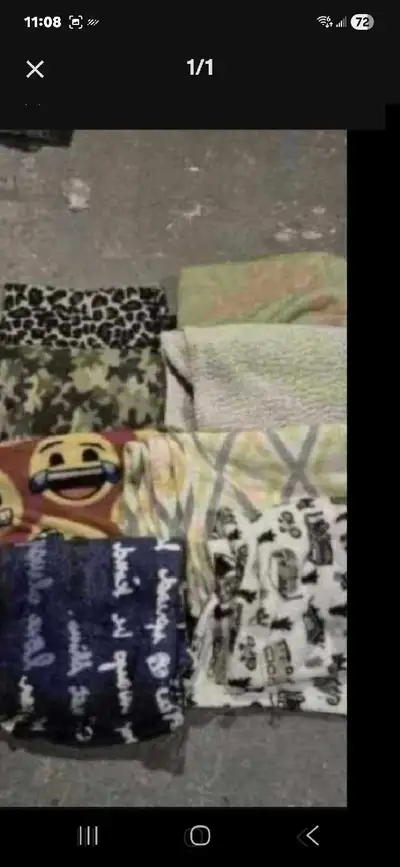 Throw Blankets all for 20, View more